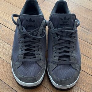 Good cond Sz 10 Adidas Rod Laver Gray Mesh hipster
